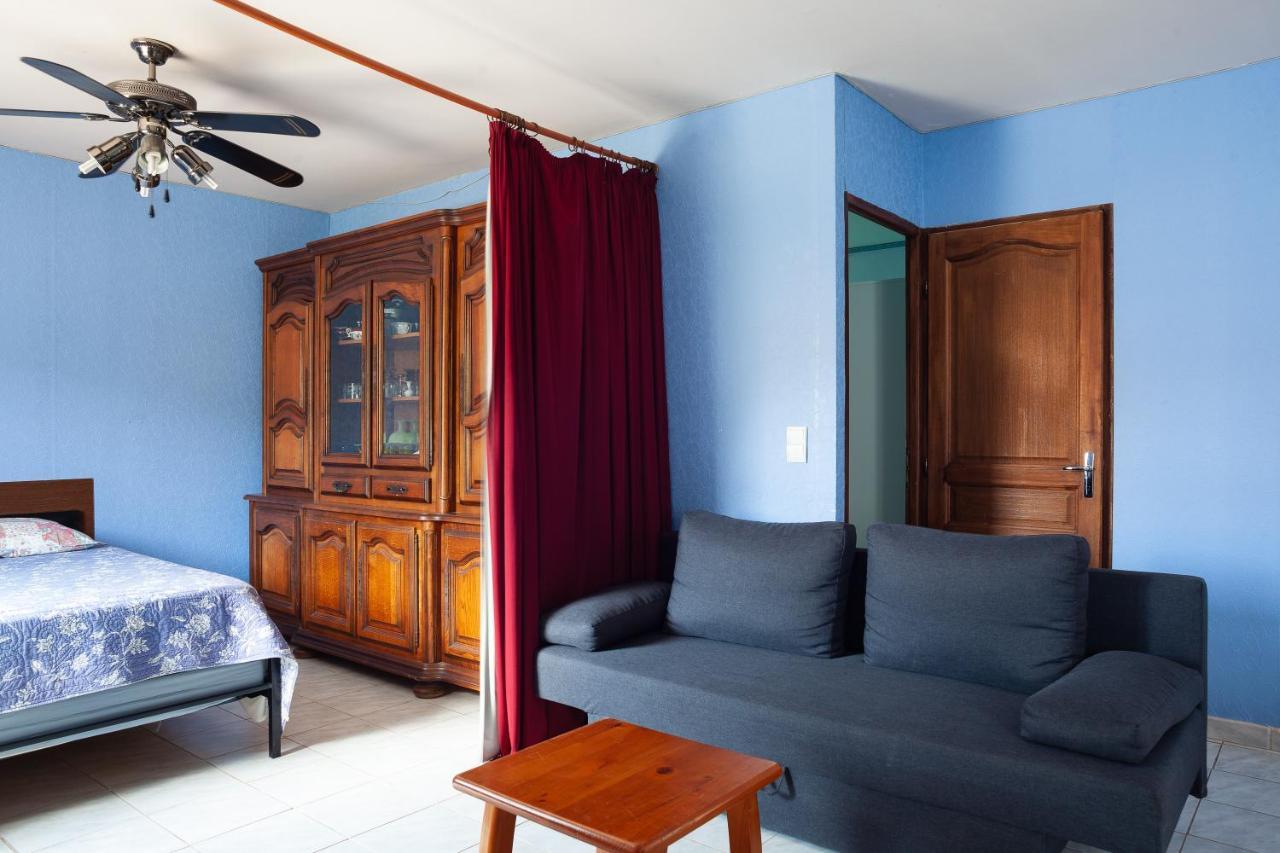Appartement Avec Piscine Et Cuisine Roquefort-la-Bédoule Kültér fotó