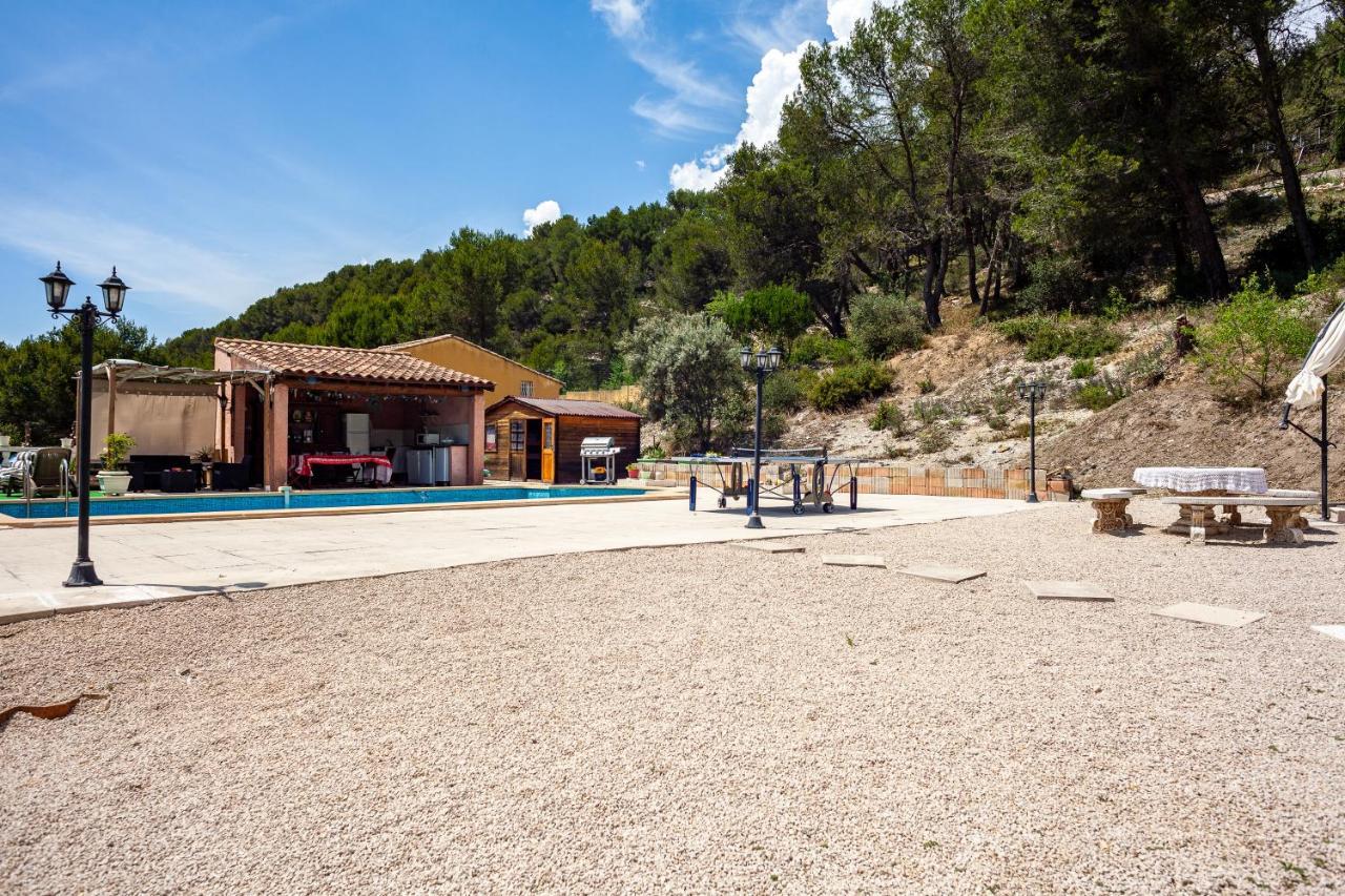 Appartement Avec Piscine Et Cuisine Roquefort-la-Bédoule Kültér fotó